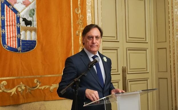 Carbayo pide a Reyes Maroto que los protocolos para la desescalada en el turismo y el comercio sean uniformes para España y Europa