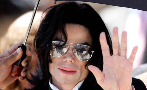 Un juez retira 6,9 millones de dólares al productor de Michael Jackson