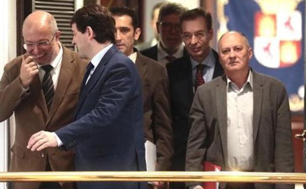 El escaño 82: Pactos sí, pero con sustancia