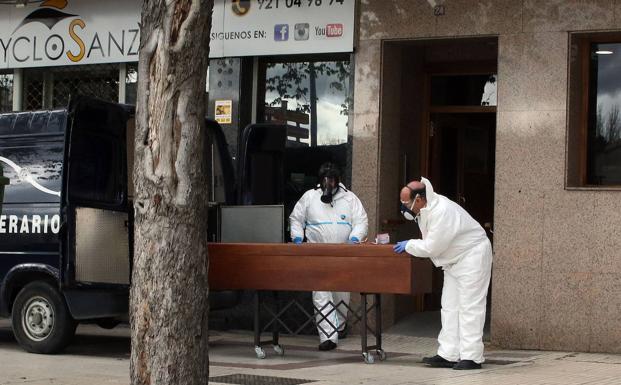 583 defunciones atribuibles a la covid cuadruplican la mortalidad en Segovia en marzo y abril