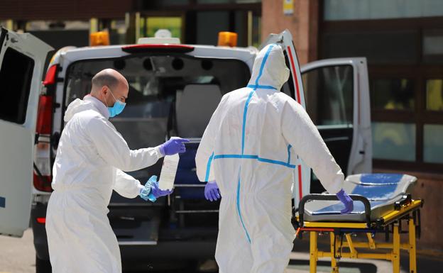 El sindicato Satse denuncia ante Trabajo la reutilización de EPIS y el uso de mascarillas no homologadas