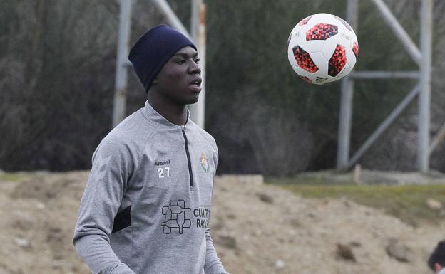 Stiven Plaza pasará dos semanas de cuarentena antes de volver a entrenar