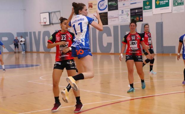 María González Niño abandona el Aula y el balonmano