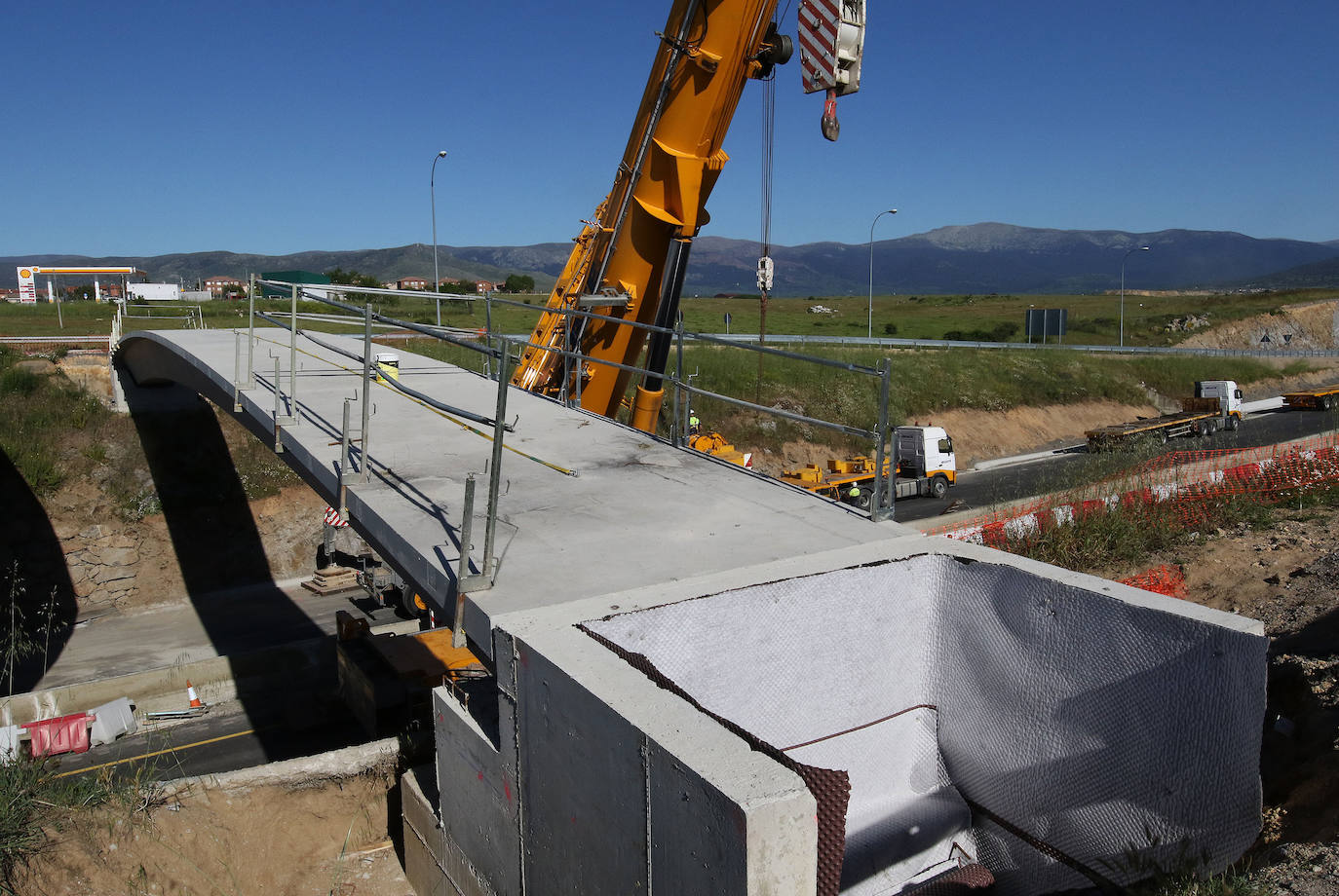 Segovia y San Cristóbal, conectadas por una pasarela que salva la SG-20