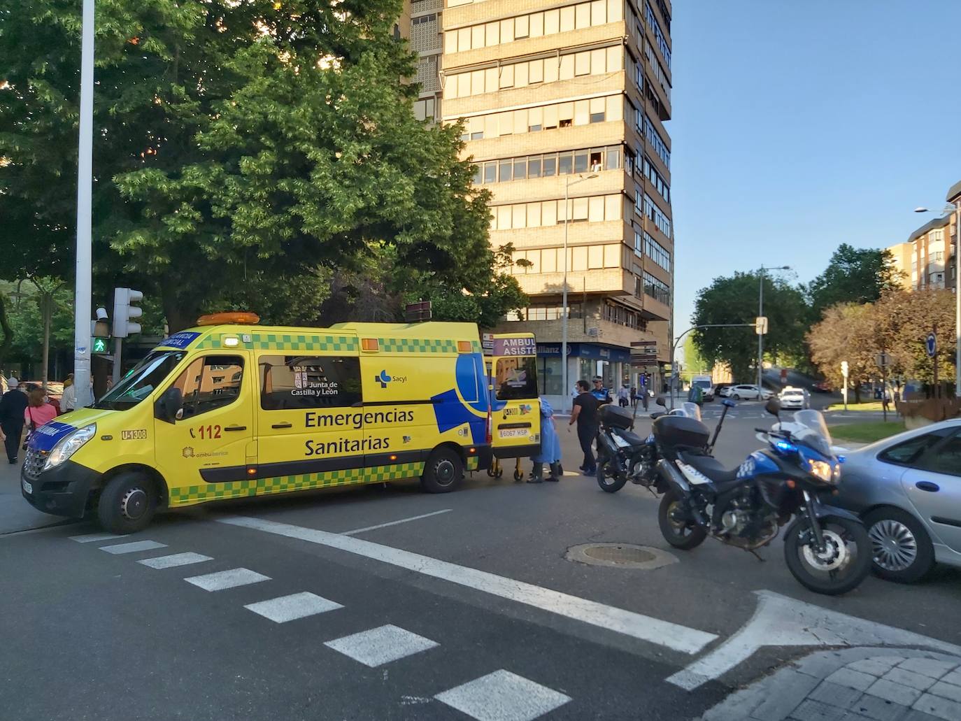 Herido un motorista en una colisión en la rotonda de San Lázaro de Palencia