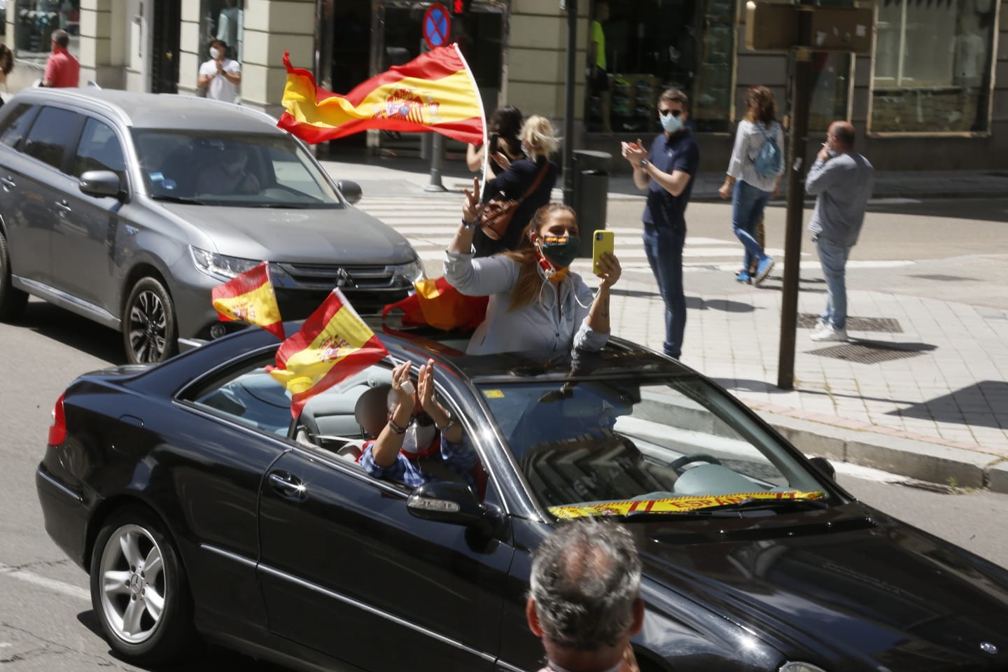 La caravana de Vox toma el centro de Valladolid
