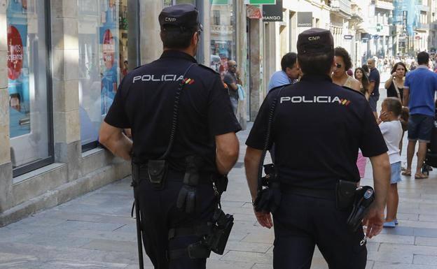 Dos policías de paisano evitan una pelea en el paseo de la Audiencia en Burgos