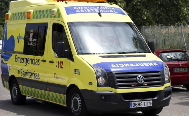 Un herido al arder un coche implicado en una colisión en la localidad vallisoletana de Villafrechós