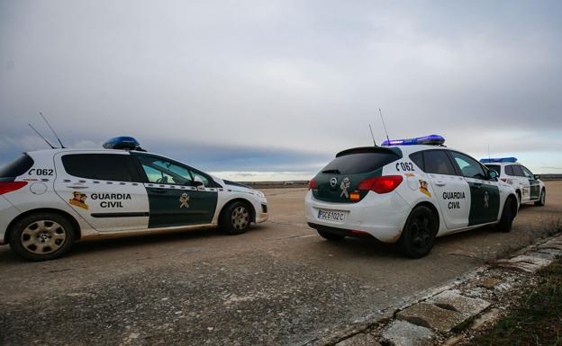 Sextuplica la tasa de alcoholemia tras parar a dormir en el arcén de autovía en la provincia de Zamora