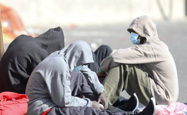 Igea reprocha al Gobierno la llegada a Soria de seis inmigrantes sin test, lo que causó siete contagios por covid