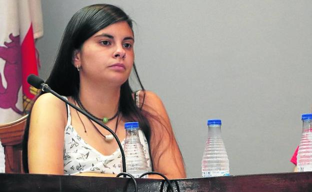 IU estudia denunciar los insultos que su concejala antitaurina recibe casi a diario
