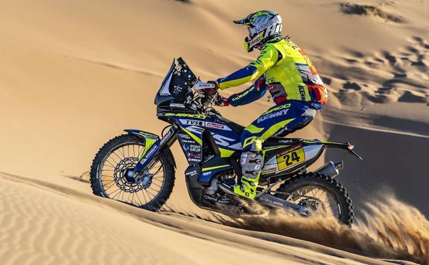 Santolino recibe el alta médica y vuelve a la moto cinco meses después de su lesión con el Dakar como reto
