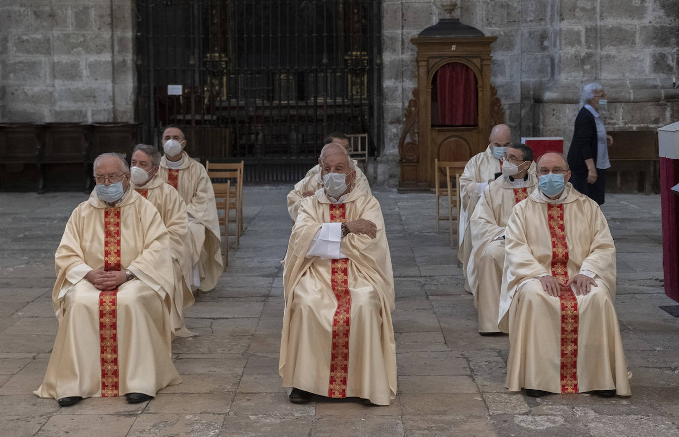 Misa funeral en la catedral de Valladolid por los sacerdotes muertos por la covid