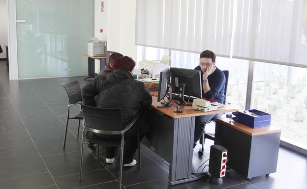 Las oficinas de expedición de DNI y pasaporte de Valladolid abrirán el 15 y ya se puede solicitar cita previa