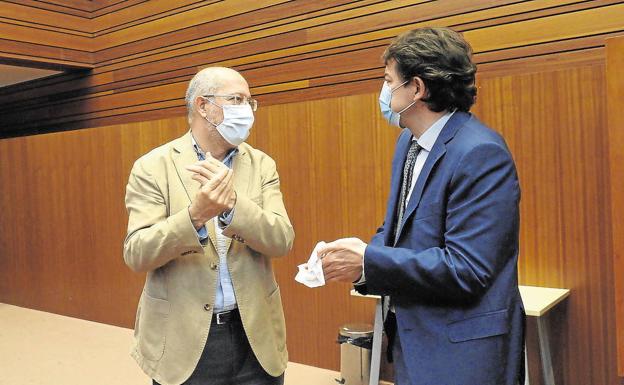 Mañueco hace efectivo el traspaso a Igea de la Agenda para la Población para «reforzar» la acción de gobierno