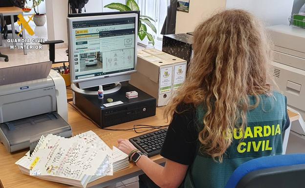 La Guardia Civil de Palencia investiga una estafa en la venta por Internet de un coche de alta gama