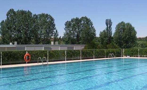 El Ayuntamiento de Alba de Tormes suspende la temporada de piscinas 2020