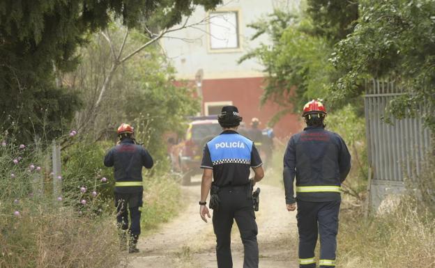 Despliegue policial en el polígono San Cristóbal de Valladolid por gallos de pelea y posibles vehículos robados
