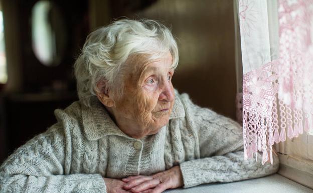 La Fundación 'la Caixa' promueve el buen trato a las personas mayores en la pandemia del coronavirus