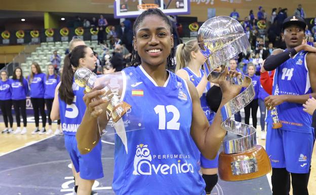 El CB Avenida completa su plantilla con la renovación de Hayes, la MVP de la Copa