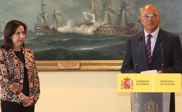 El burgalés Ángel Olivares deja su cargo de secretario de Estado de Defensa