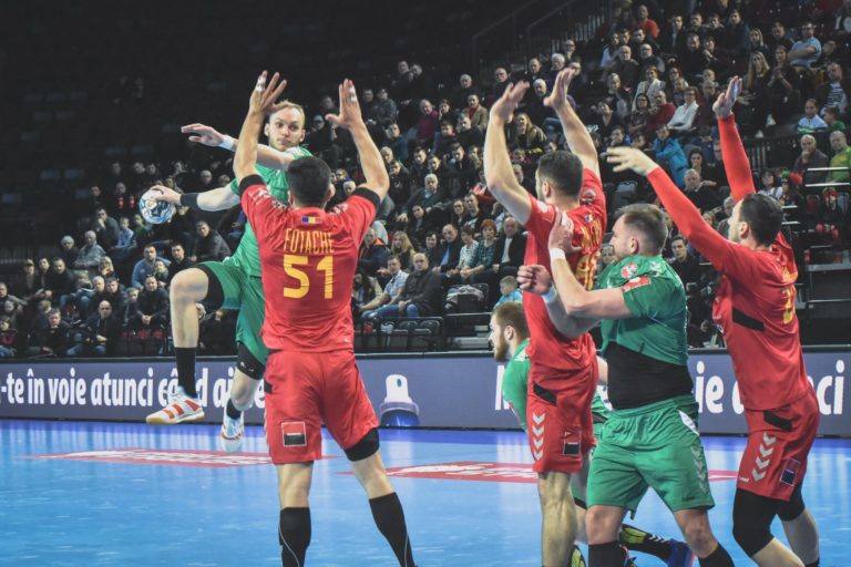 Simenas, un lituano de 2,09 de altura para el Balonmano Nava