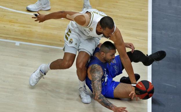 El San Pablo Burgos sorprende al Real Madrid y complica al vigente campeón