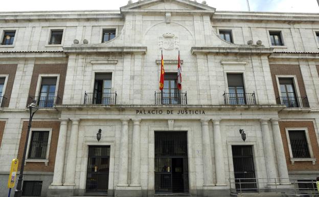 Suspenden por dos años la condena a dos acusados de falsear pagarés y simular un contrato de obra en Valladolid