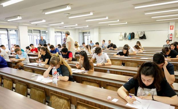 Las sedes de las pruebas de la EBAU se mantienen en Salamanca pese a la crisis sanitaria