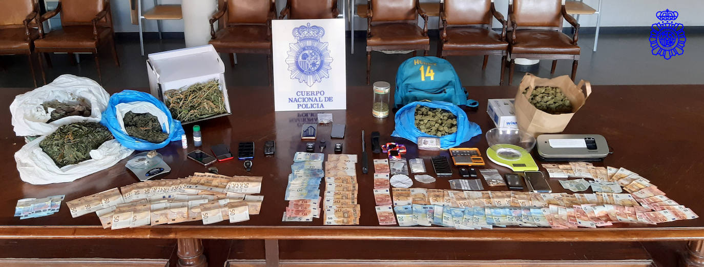 Detenidos en Palencia cuatro hombres y una mujer por tráfico de drogas