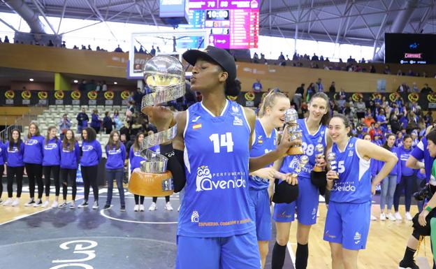 La ex de Avenida Temi Fagbenle firma por el Reyer Venezia italiano