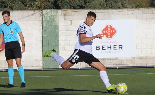 Uxío da Pena recibe el alta y estará disponible para iniciar la pretemporada con el Salamanca CF UDS