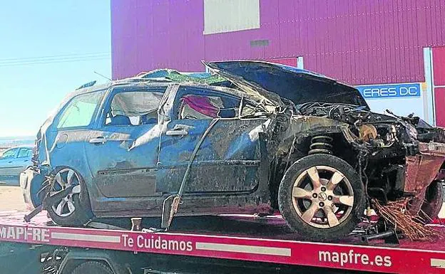 Mueren dos jóvenes de 25 y 29 años y otro de 21 resulta herido grave al salirse el vehículo en el que viajaban en Palencia