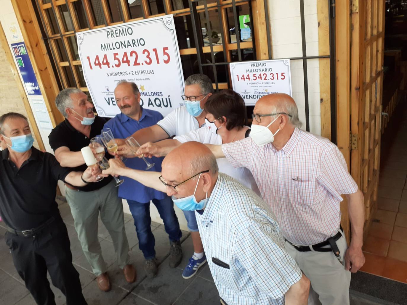 «Me sentía partícipe de la peña», alega el hombre que pide su parte del Euromillones de Mayorga