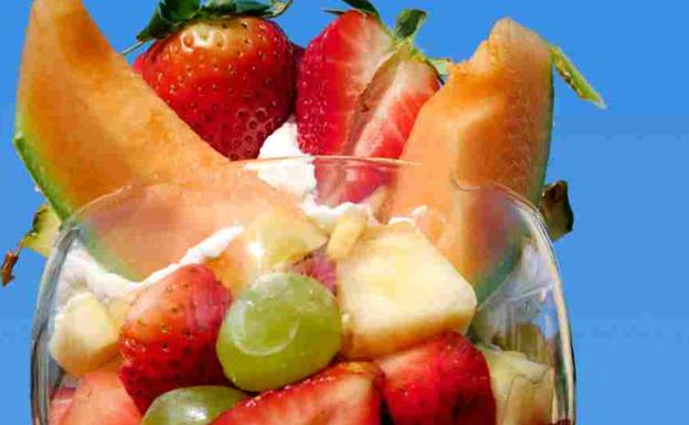 Macedonia de frutas, el postre del verano