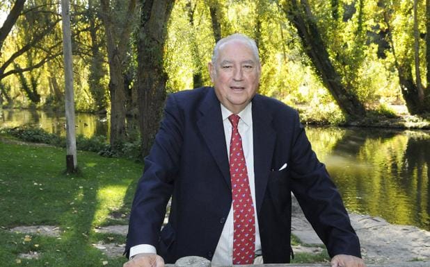 Fallece a los 83 años Ramón Escobar, el alcalde de Segovia que cerró el tráfico por el Acueducto