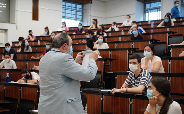 El 95% de los estudiantes del distrito universitario de la USAL supera la EBAU en julio