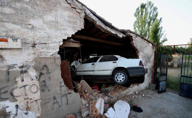 Un coche se mete dentro de una casa en Salamanca sin causar heridos
