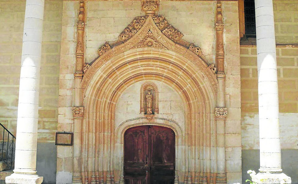 Castrejón de la Peña: Belleza románica y gótica junto a la Peña