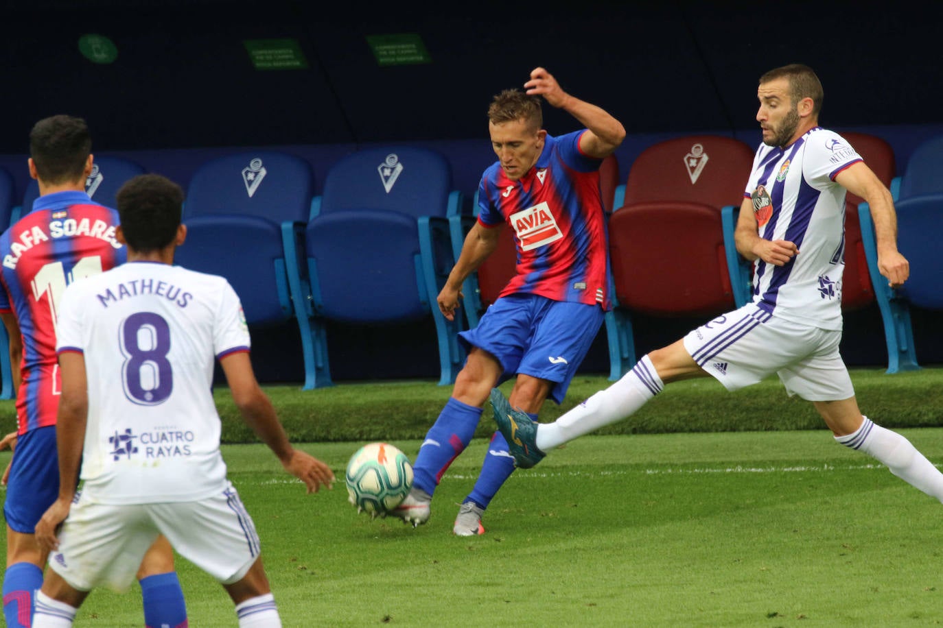 Derrota del Real Valladolid ante el Eibar (3-1)
