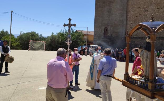 Herguijuela rinde honores a la Virgen del Carmen con medidas de seguridad