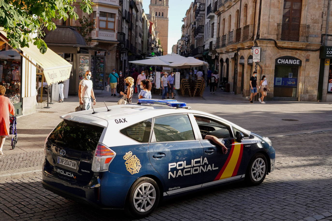 Detenidos en Valladolid y Sevilla cinco miembros de una familia por la explotación laboral de una joven