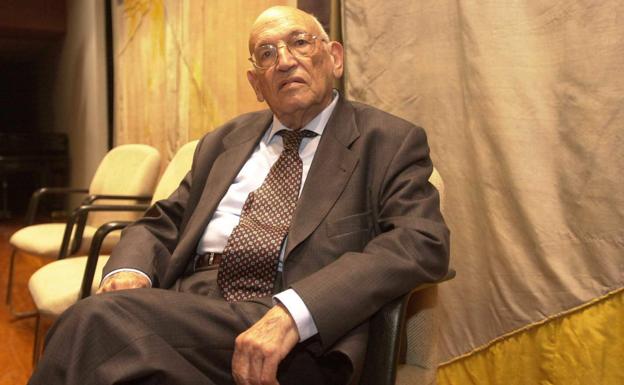 Fallece el filólogo salmantino y académico de la RAE Francisco Rodríguez Adrados