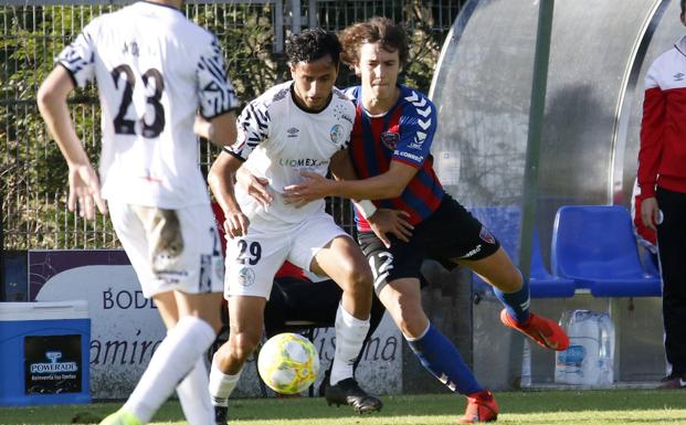 El mexicano del Salamanca CF UDS Javi Medina se va cedido a su país al Tepatitlán