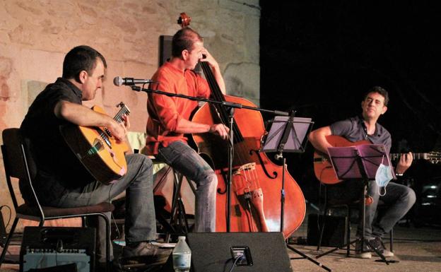 'Gipsy Jazz' abre el Festival de Teatro y Artes Escénicas de Monleras