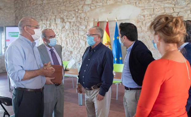 Igea: «Nos ha costado sangre, sudor y lágrimas llegar hasta aquí. No hay que bajar la guardia frente al COVID-19»