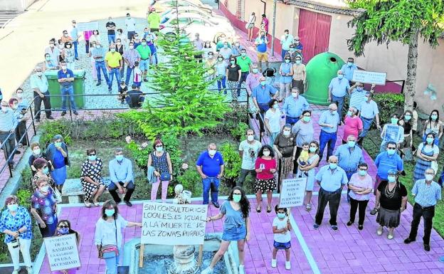 Fresneda sale a la calle por una atención sanitaria de calidad