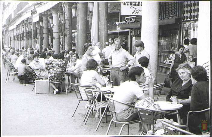 Estampas del Valladolid antiguo (L): tardes de terrazas