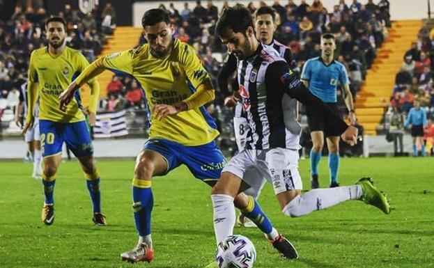 El Salamanca UDS refuerza su defensa con el fichaje de Alfonso Candelas