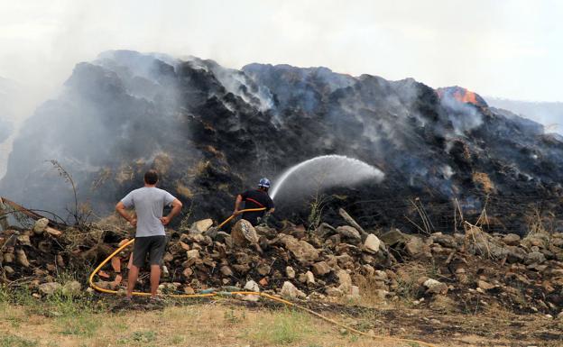 La Junta pide prudencia ante el «elevado riesgo» de incendios